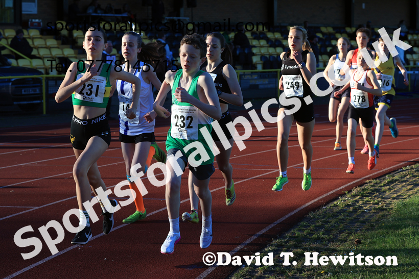 The 1500 metres, 2026 NEGP 1, Monkton Stadium. Photo: David T. Hewitson/Sports for All Pics